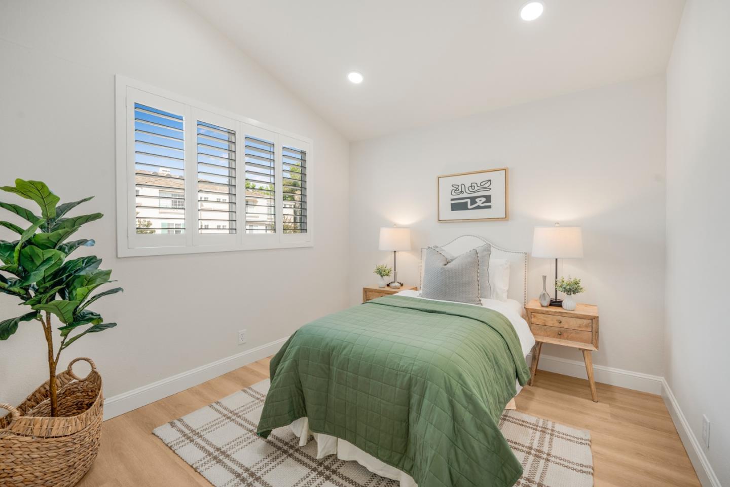 1422 Gingerwood DR
