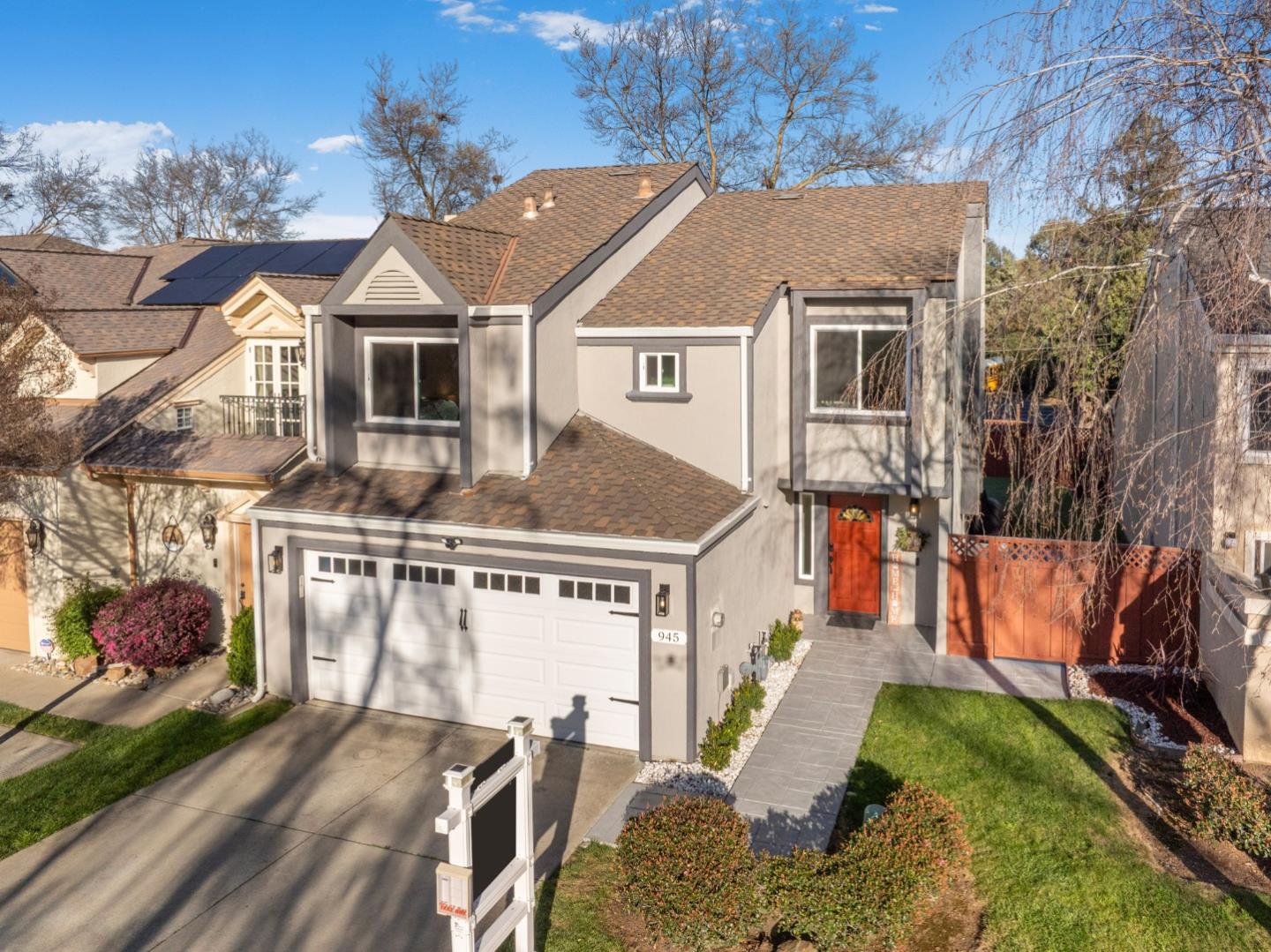 945 Oak Park Drive