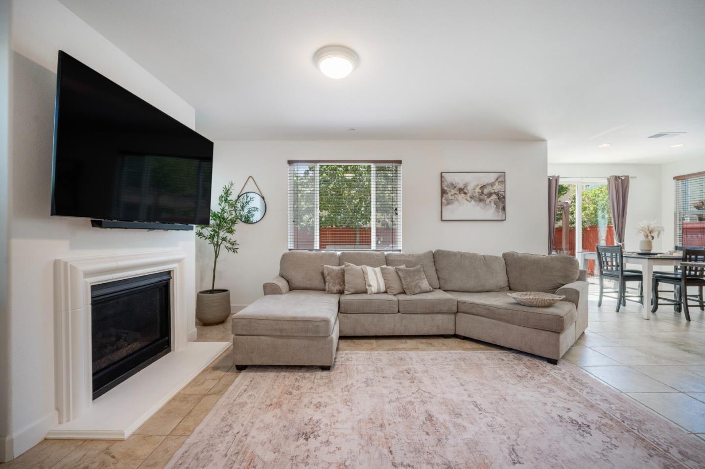 250 Robin Place