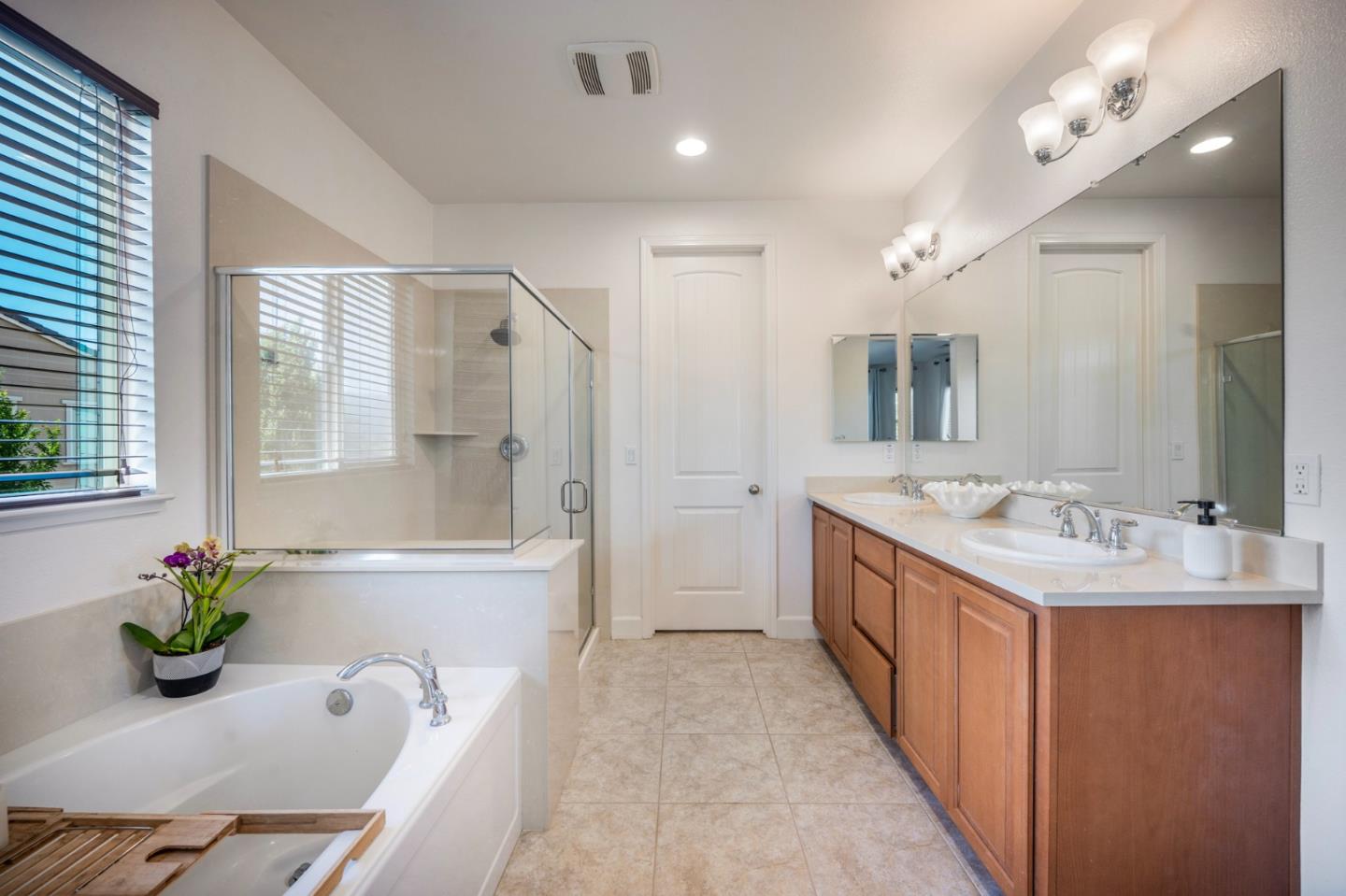 250 Robin Place