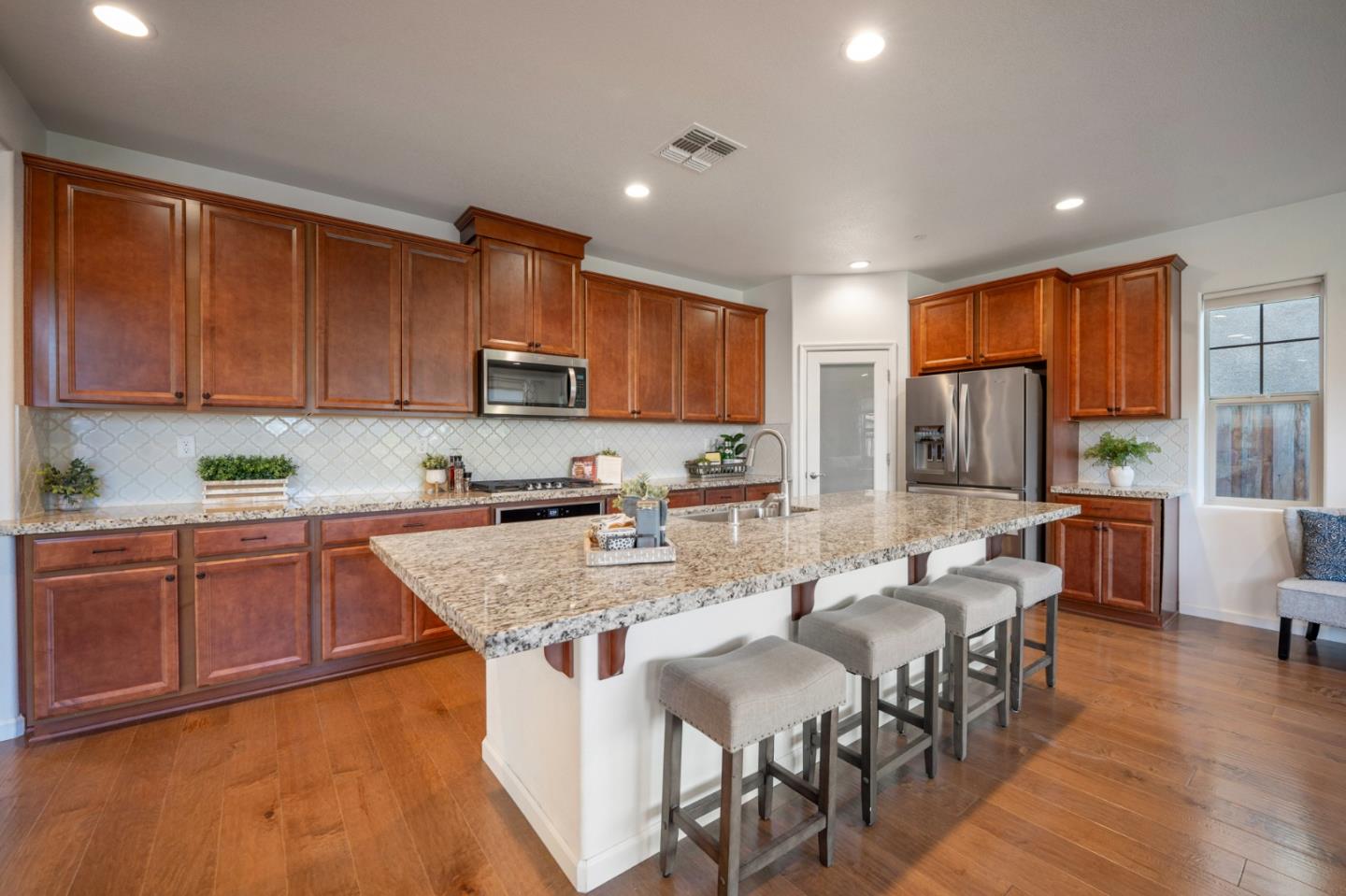 712 Baxter Way