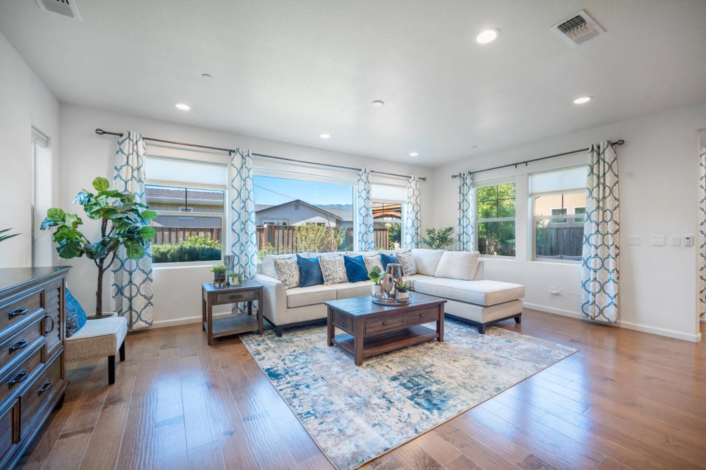 712 Baxter Way