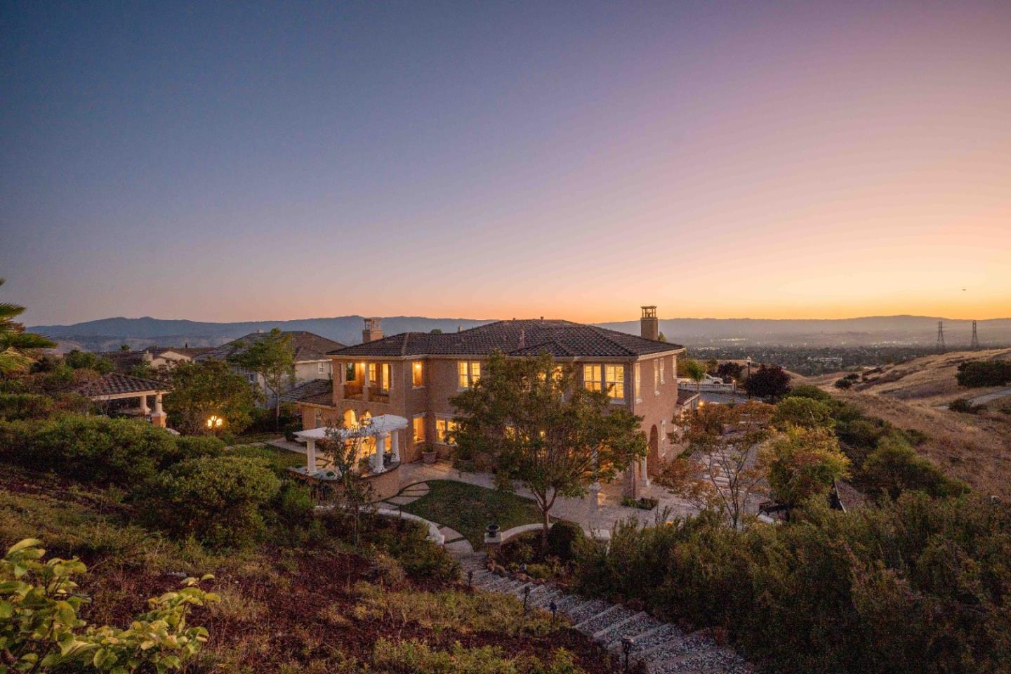 4800 Shady Meadows Place