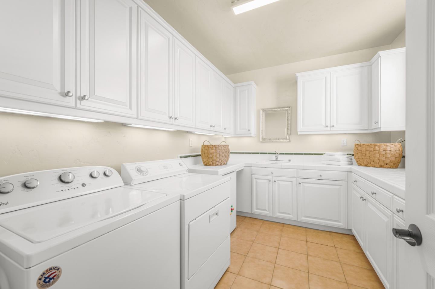 4800 Shady Meadows Place