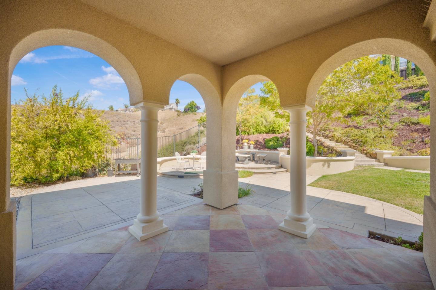 4800 Shady Meadows Place