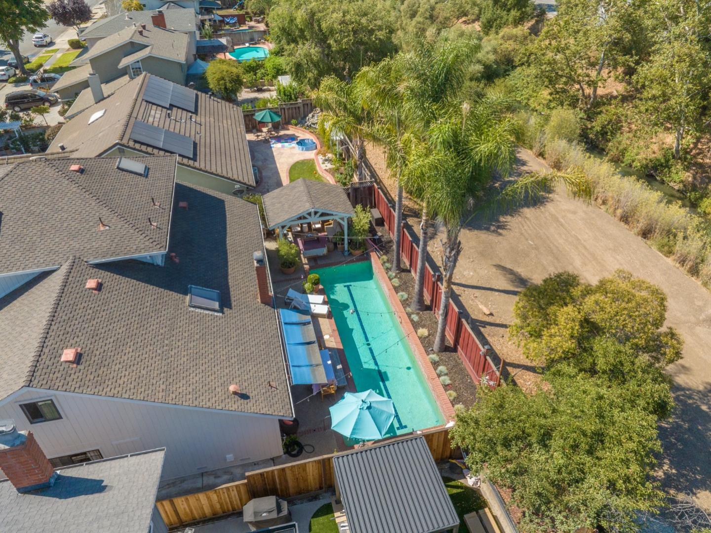 3825 Wellington Square