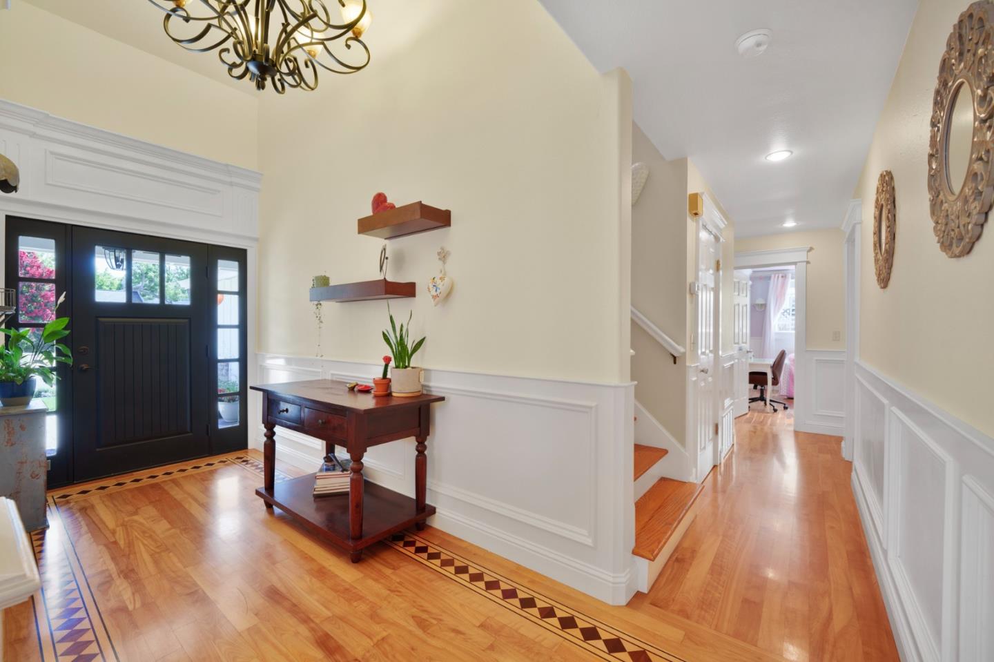 3825 Wellington Square