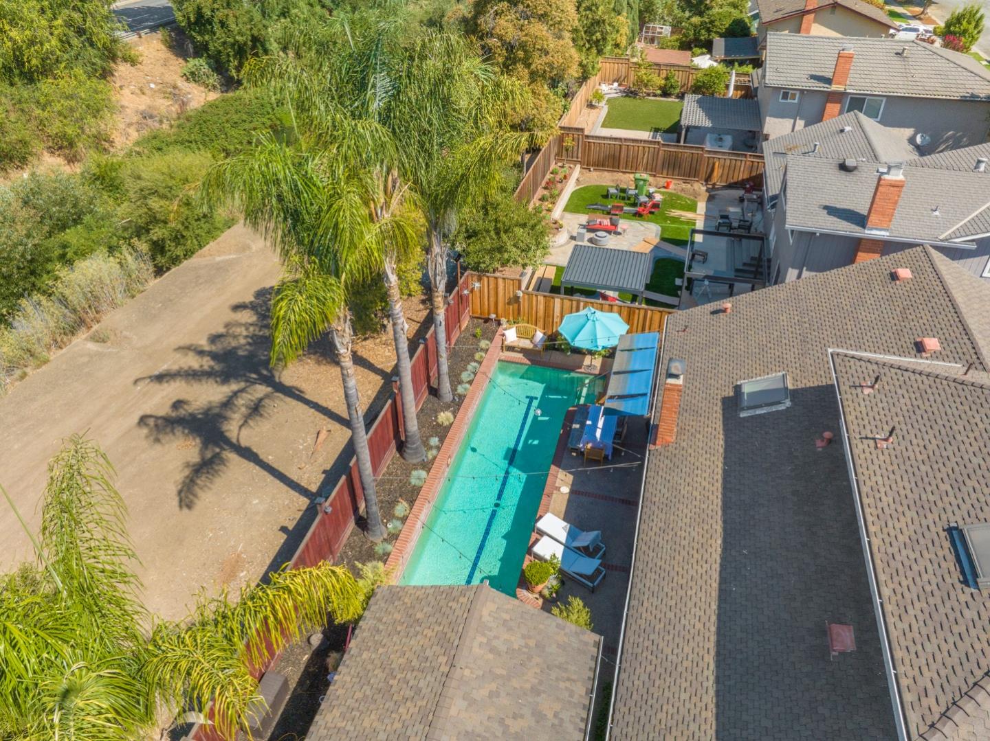 3825 Wellington Square