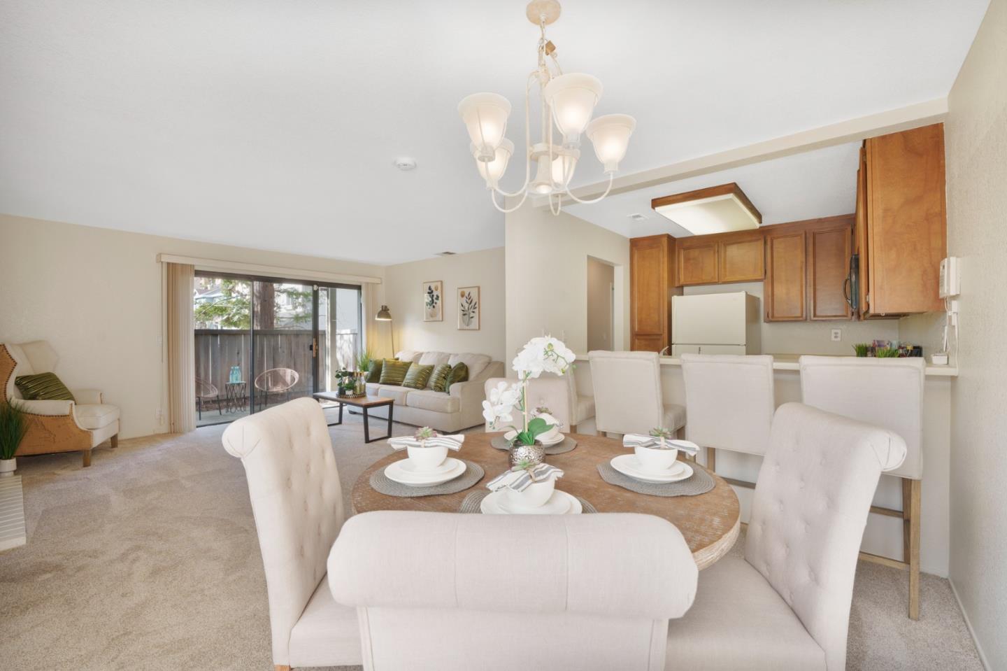 1204 La Terrace Circle