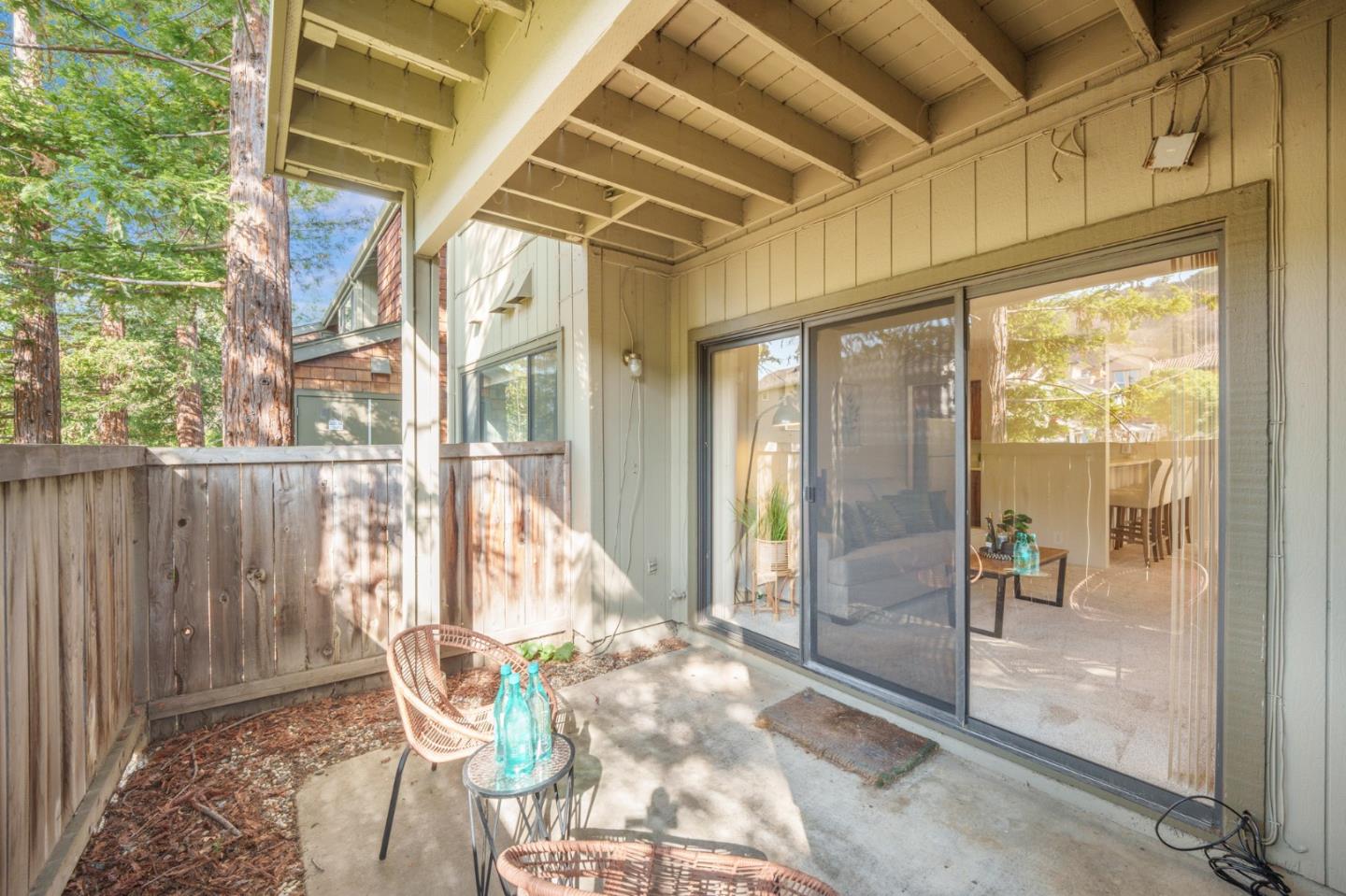 1204 La Terrace Circle