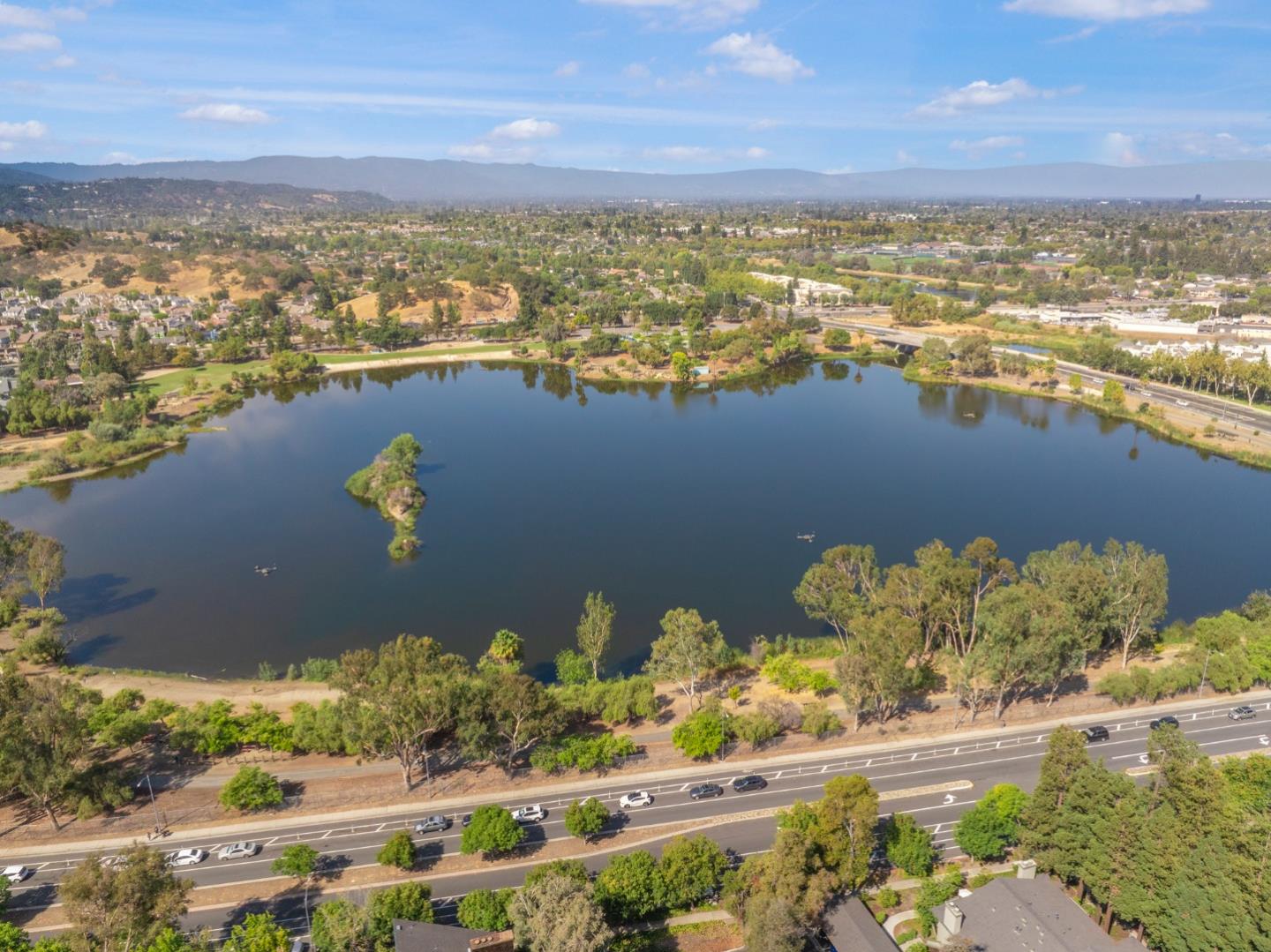 1204 La Terrace Circle