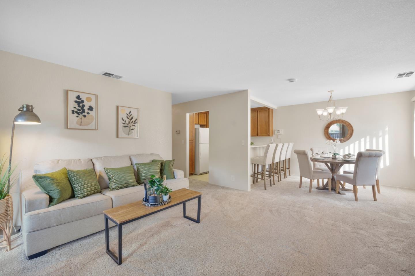 1204 La Terrace Circle