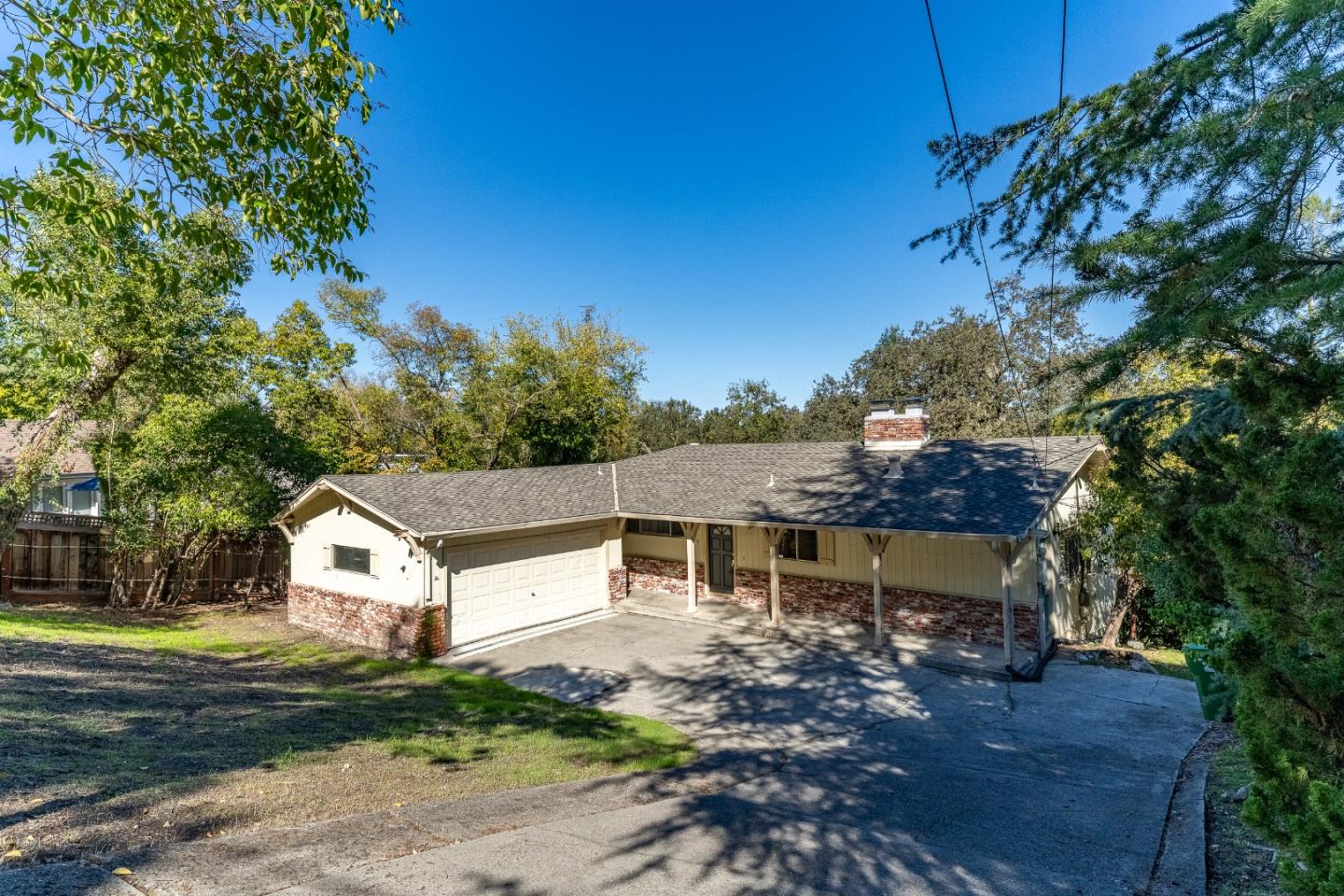 430 Summit Road