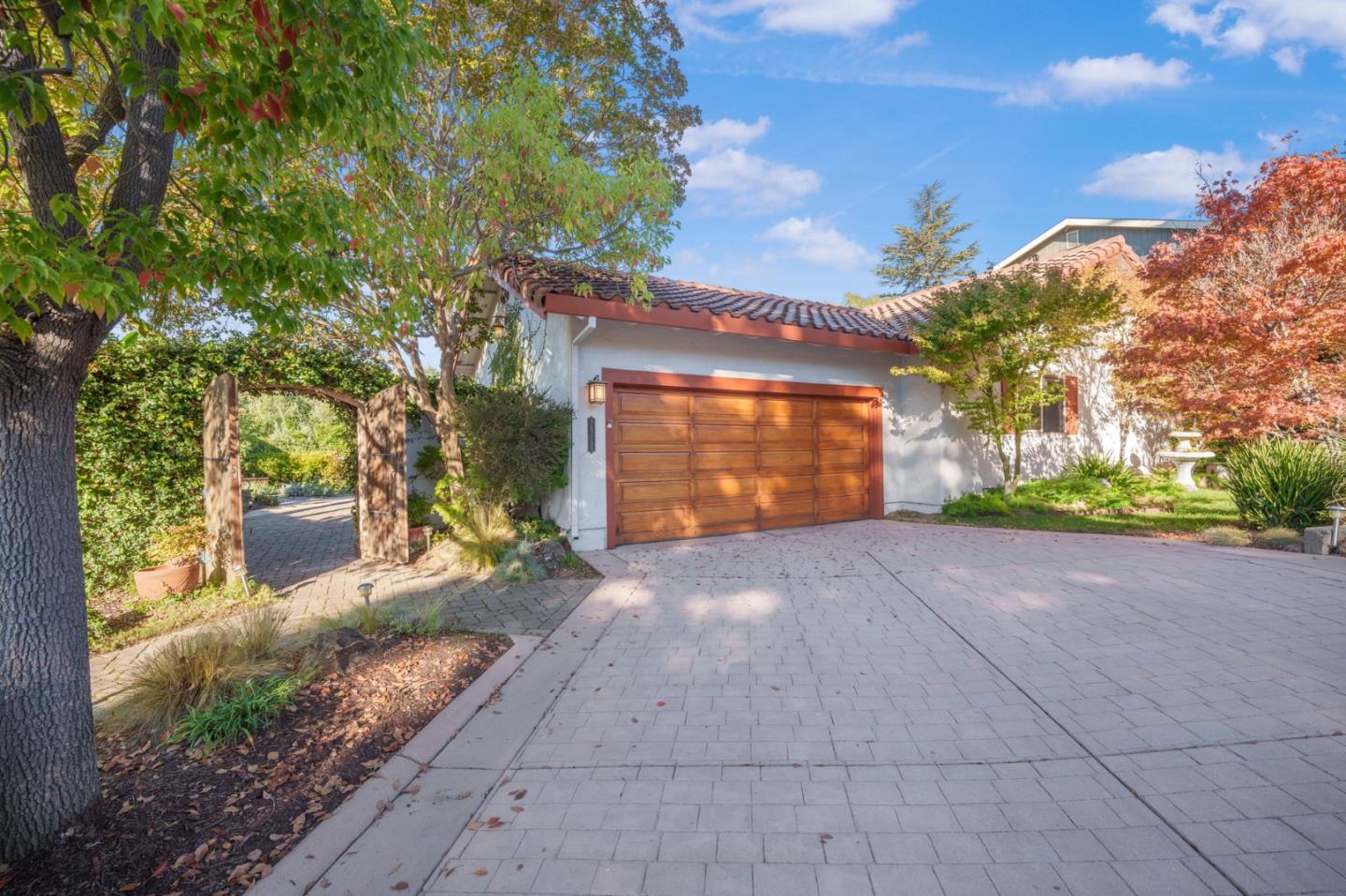16715 Cerro Vista Drive