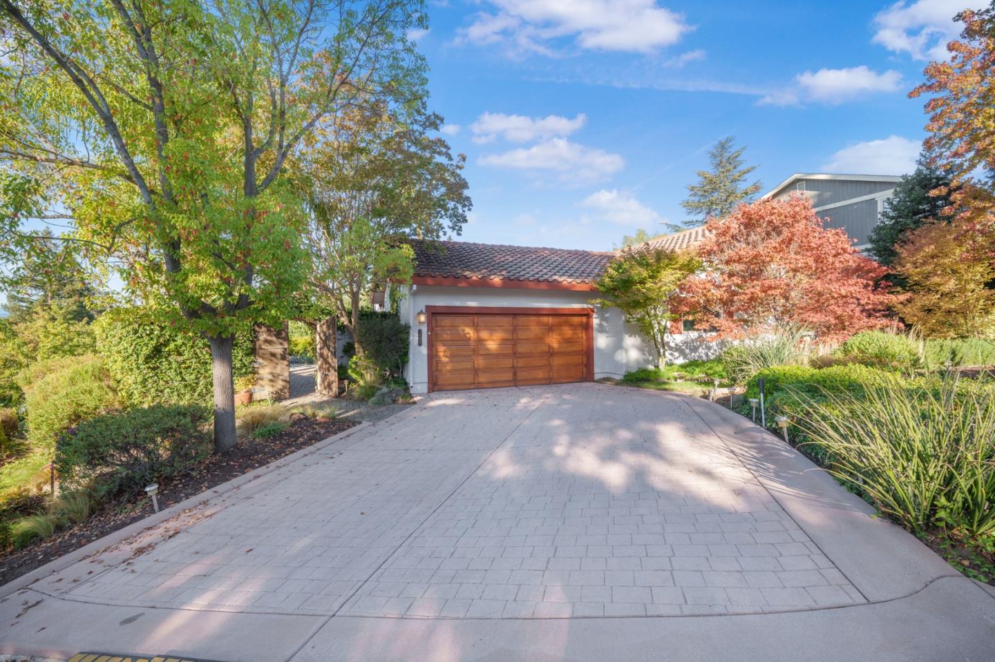 16715 Cerro Vista Drive