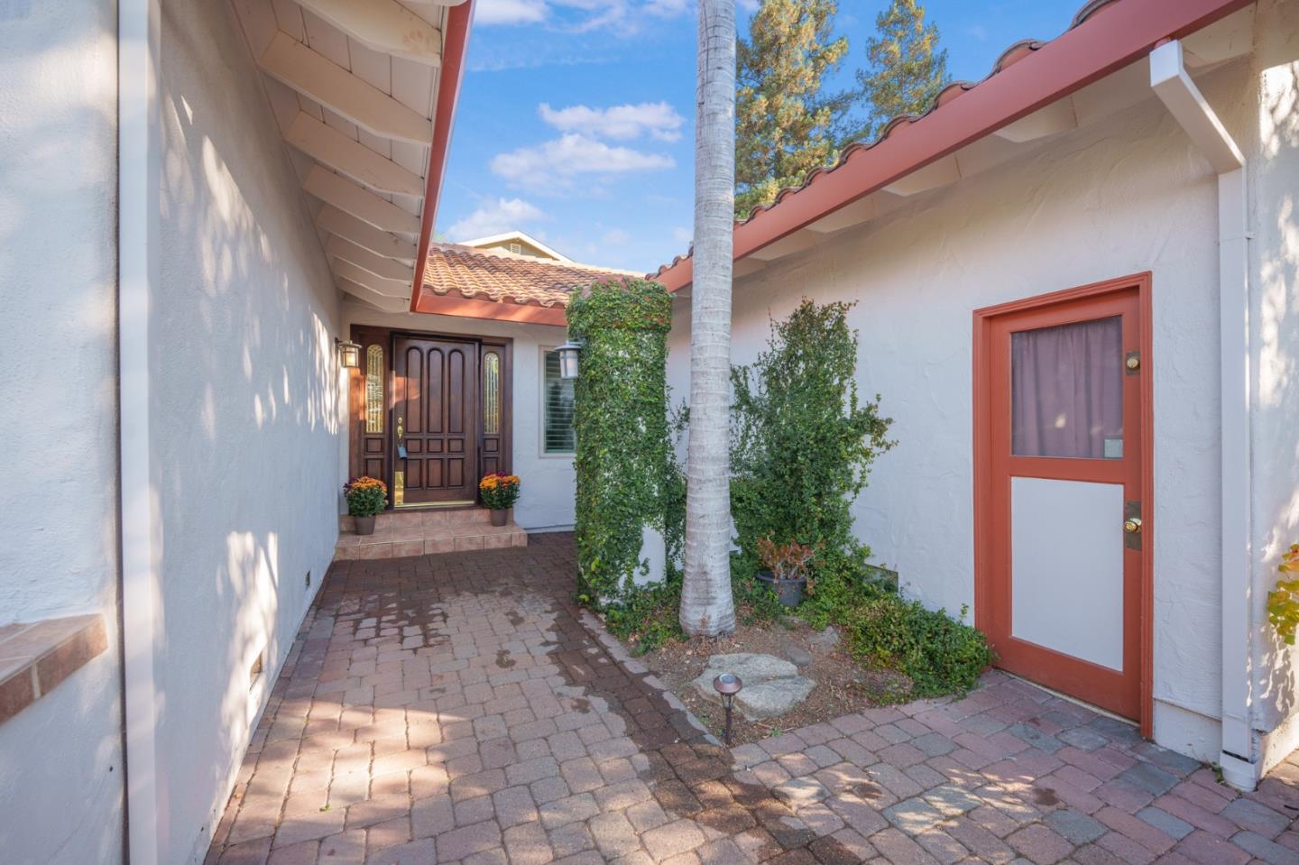 16715 Cerro Vista Drive