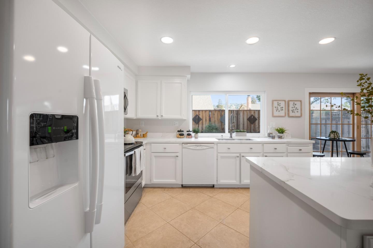 2195 Cimarron Drive