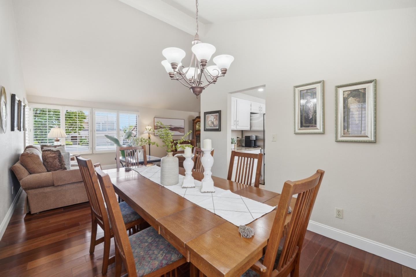 3052 Cedar Ridge Court