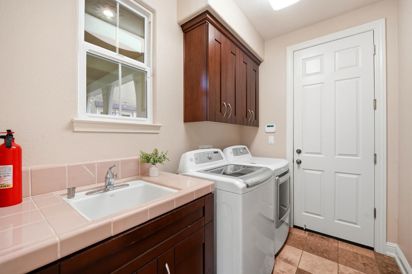 1524 Painted Feather Court