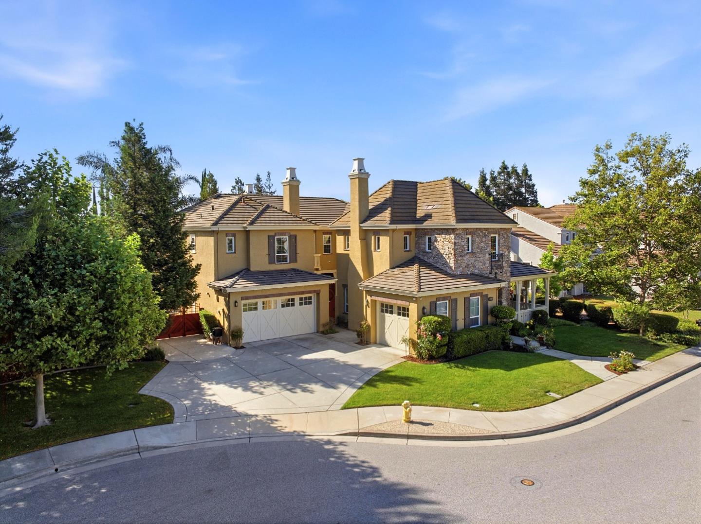1524 Painted Feather Court