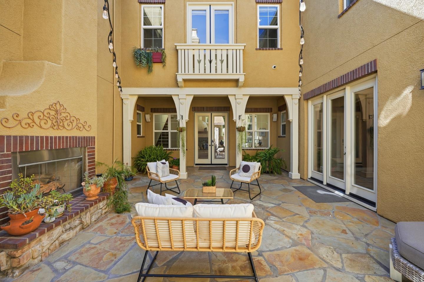 1524 Painted Feather Court