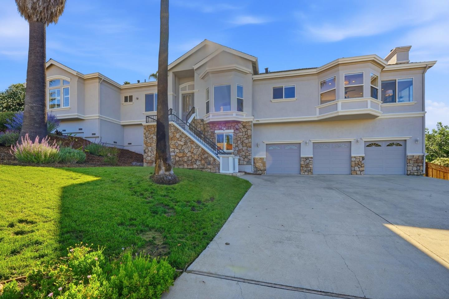 15855 Jackson Oaks Drive