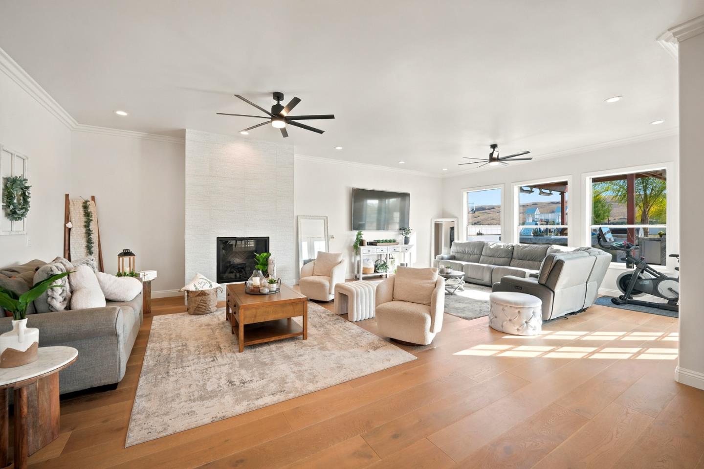 194 Lantz DR