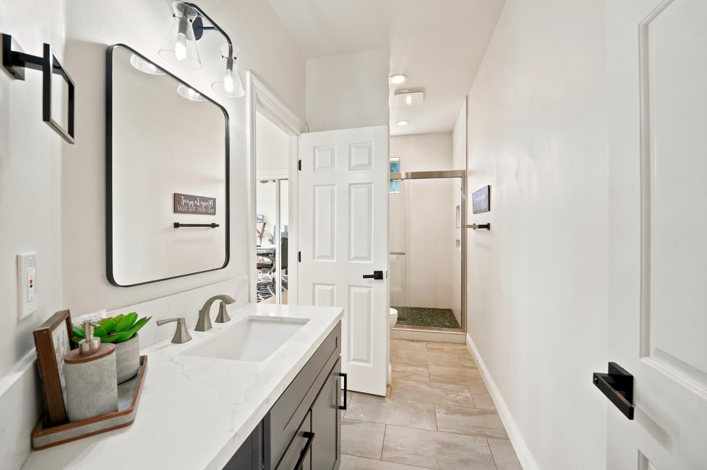 194 Lantz DR