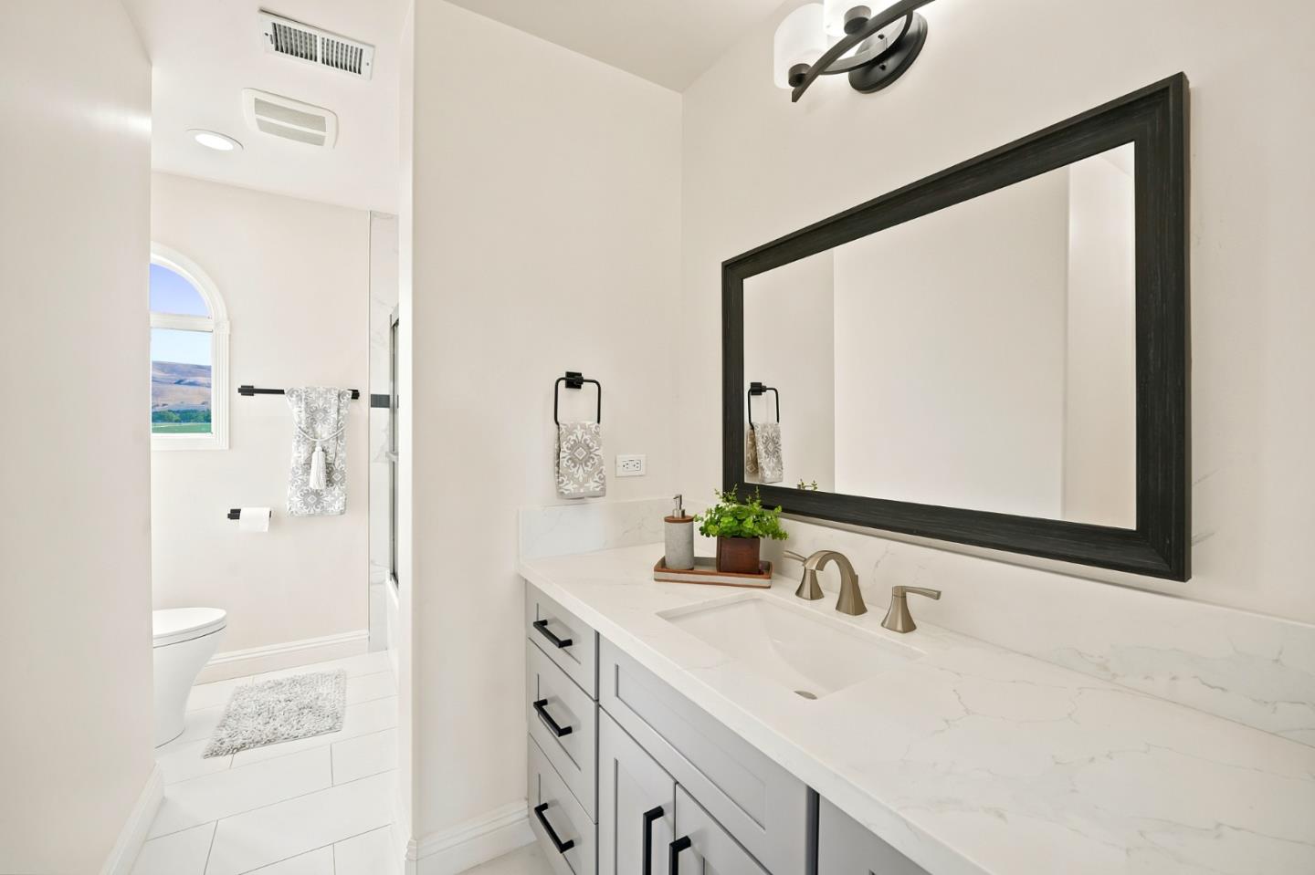 194 Lantz DR
