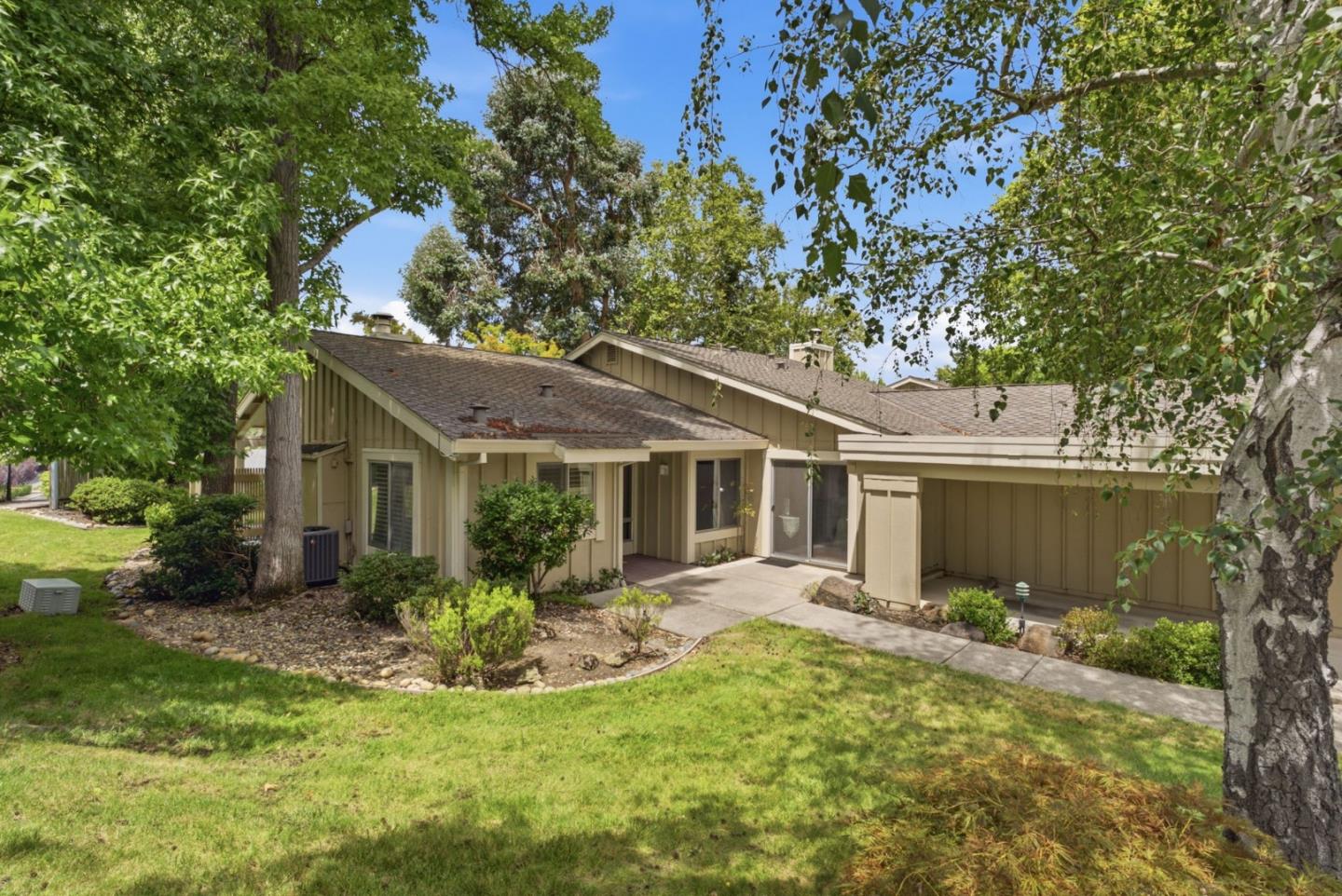 2085 Cactus CT 1
