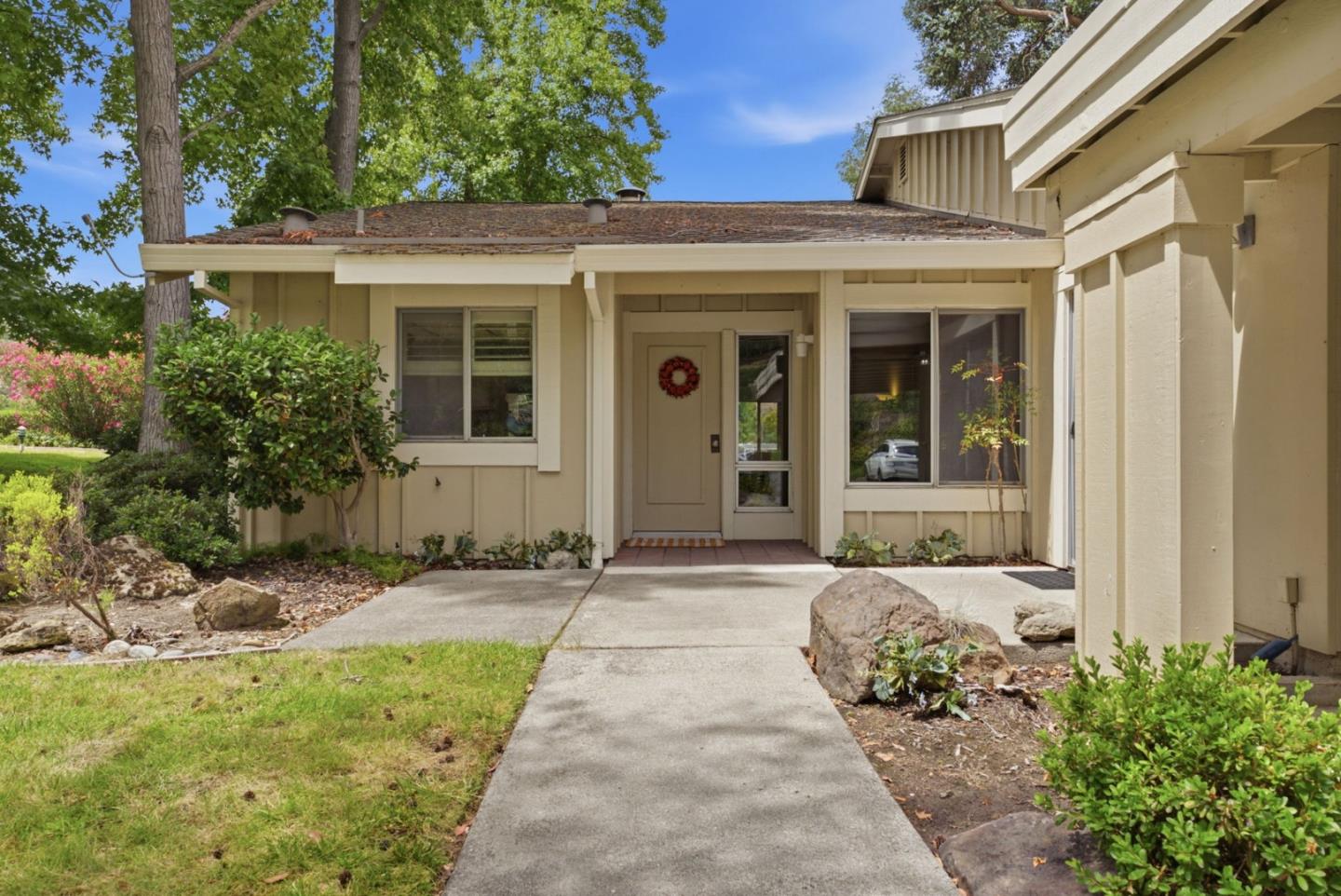 2085 Cactus CT 1