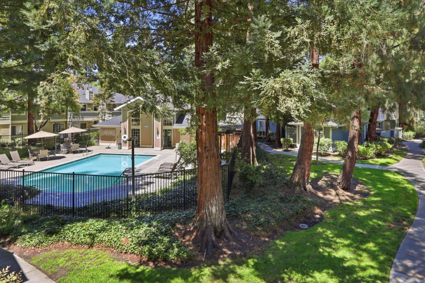 2728 Somerset Park CIR