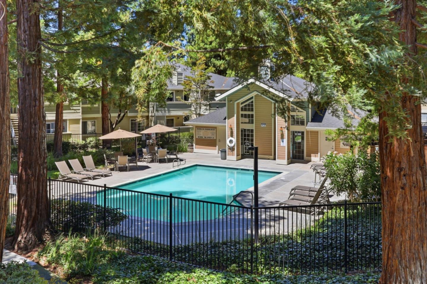 2728 Somerset Park CIR