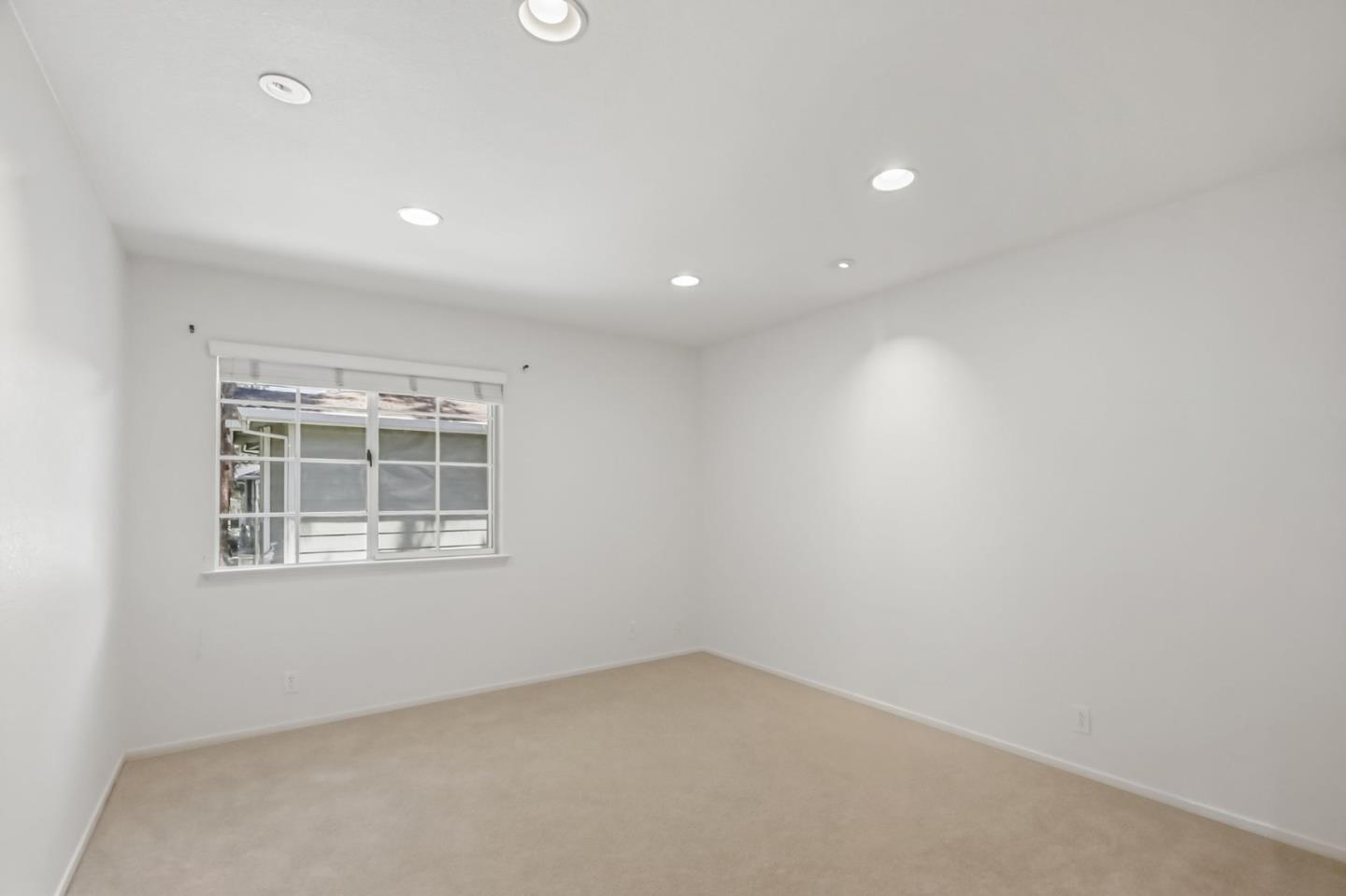 2728 Somerset Park CIR