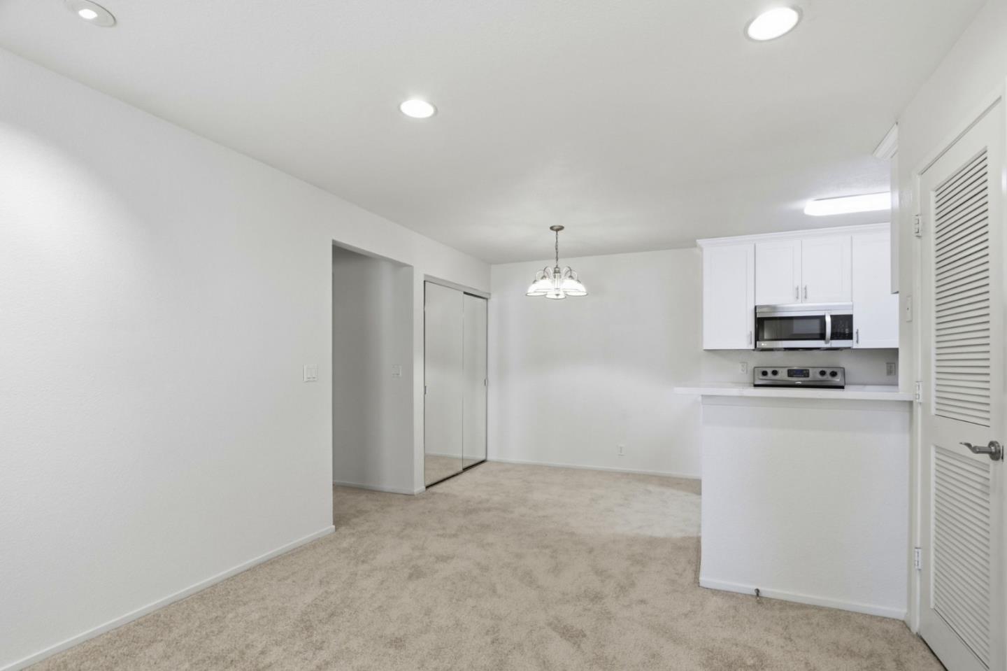 2728 Somerset Park CIR