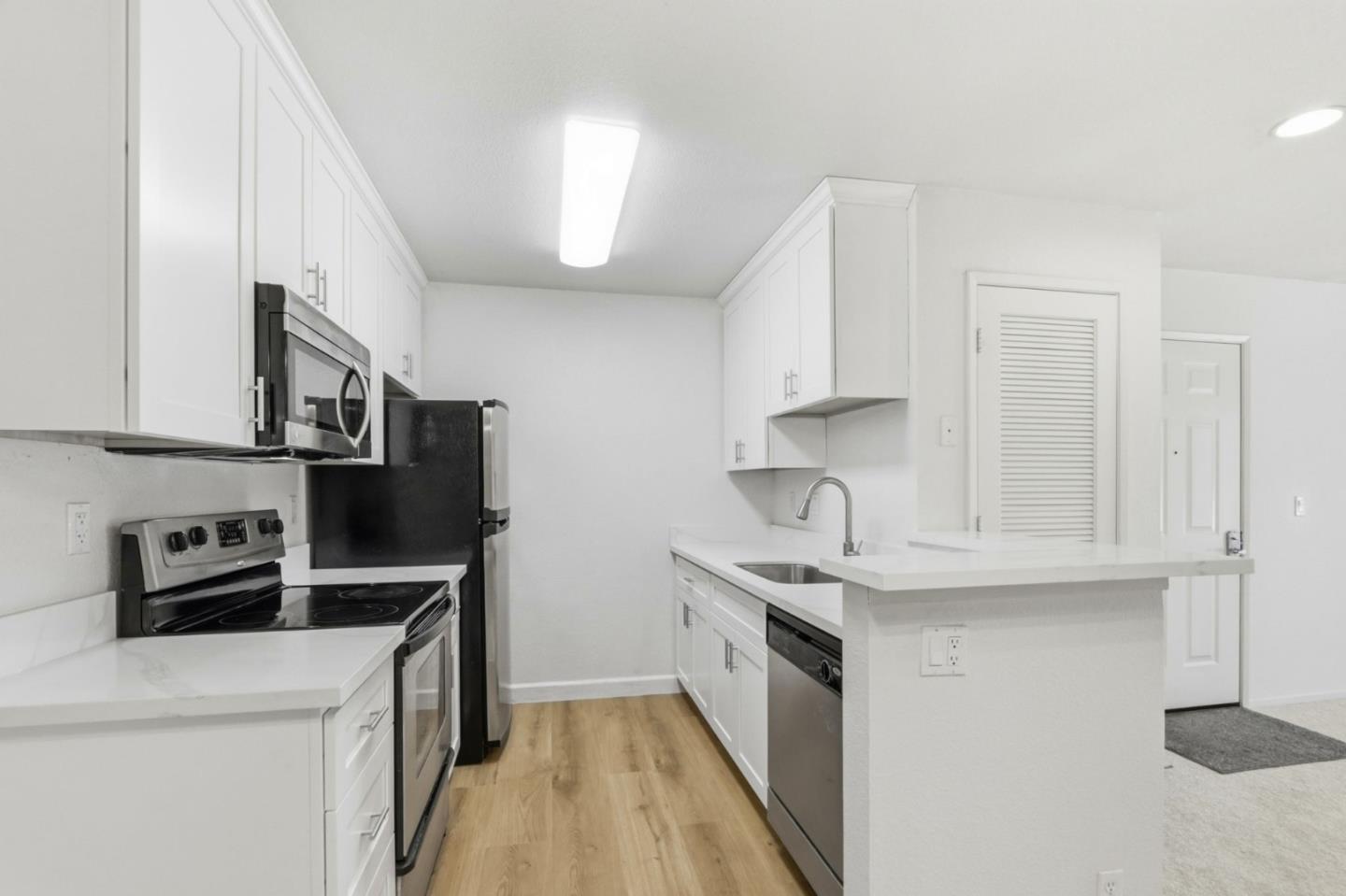 2728 Somerset Park CIR