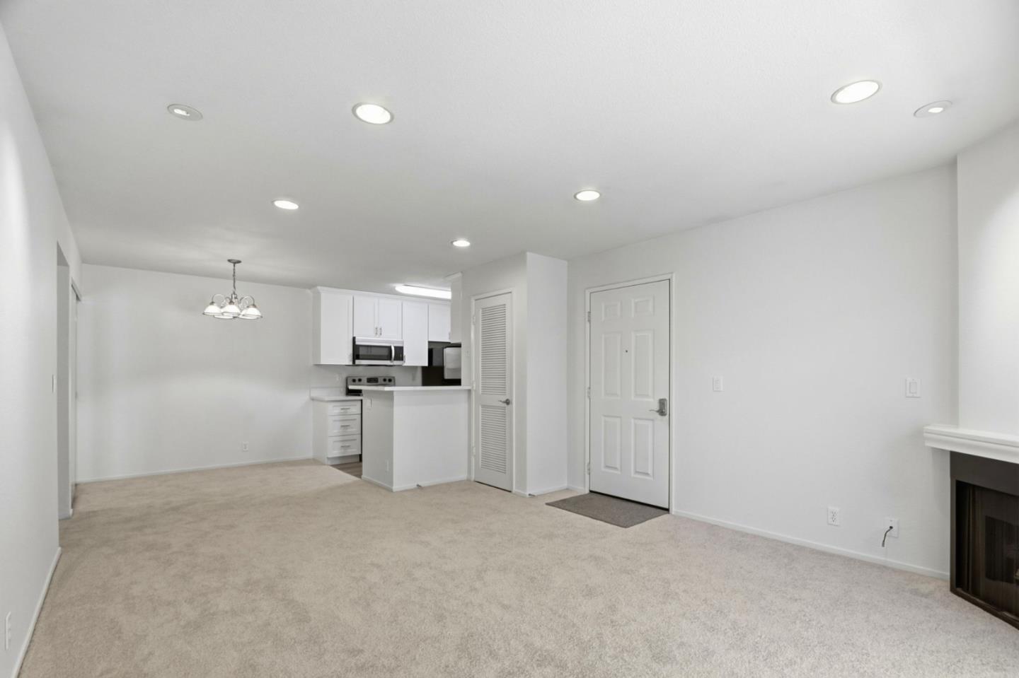2728 Somerset Park CIR
