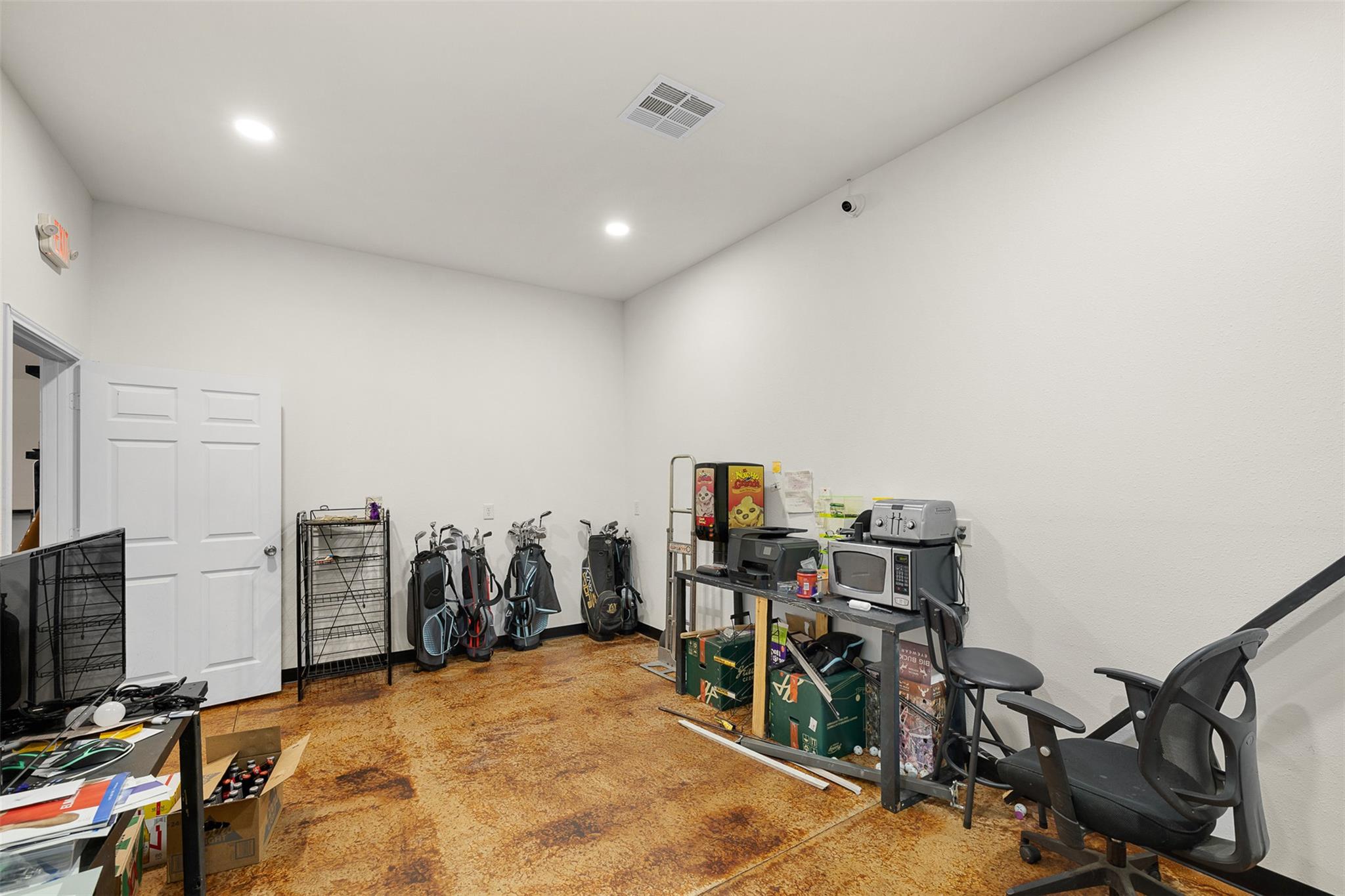 102 Bishop RD