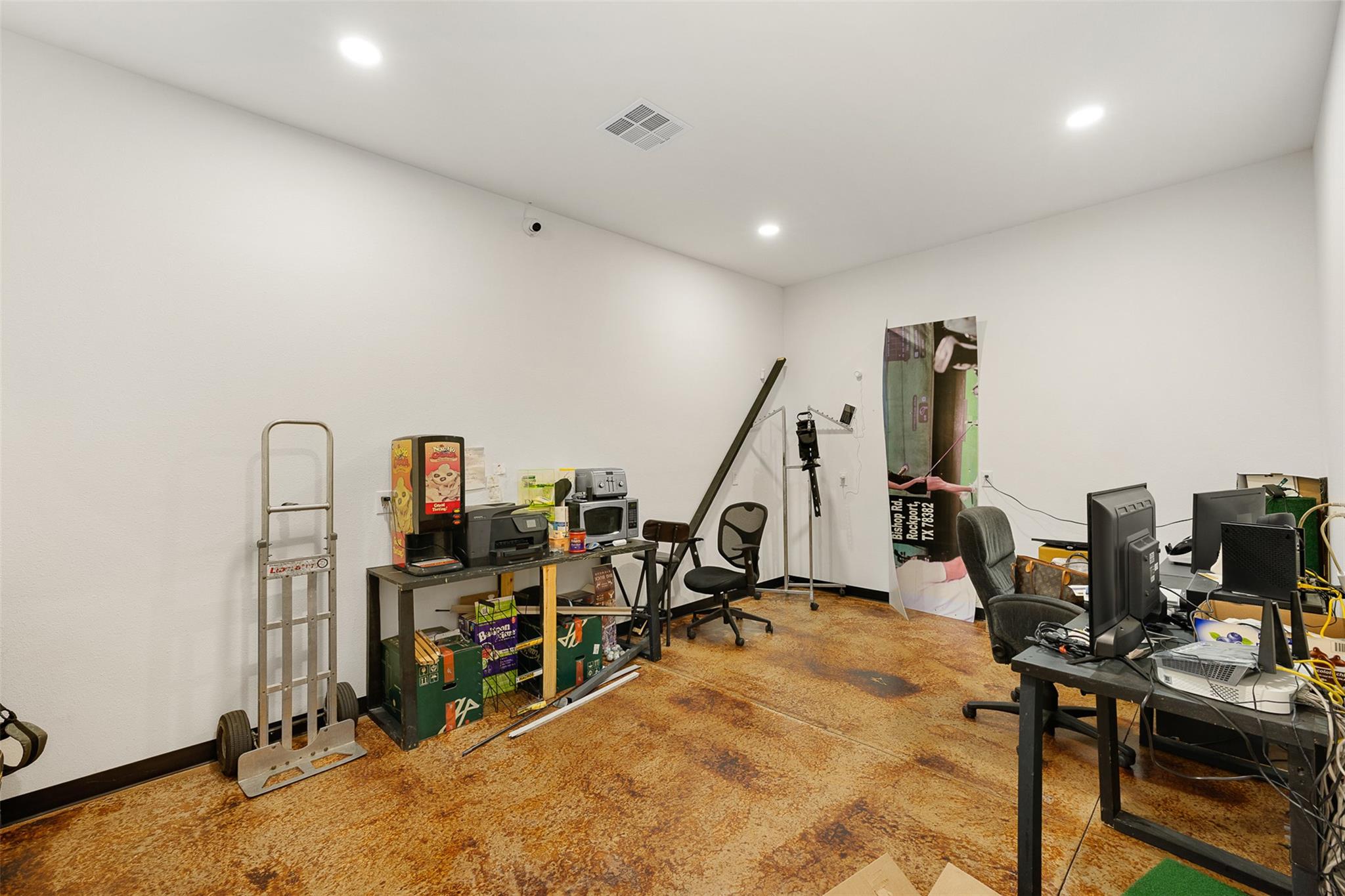 102 Bishop RD
