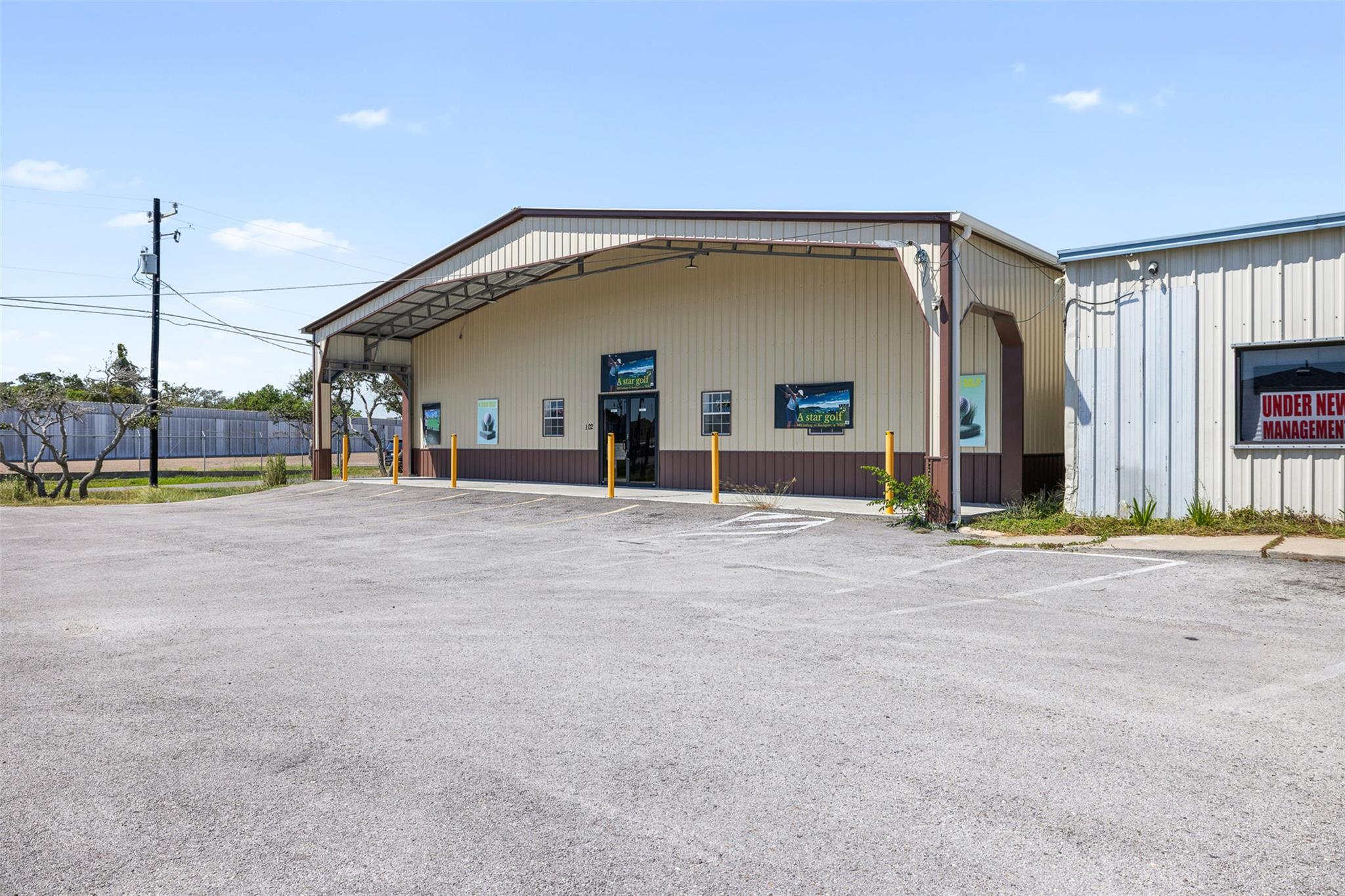 102 Bishop RD