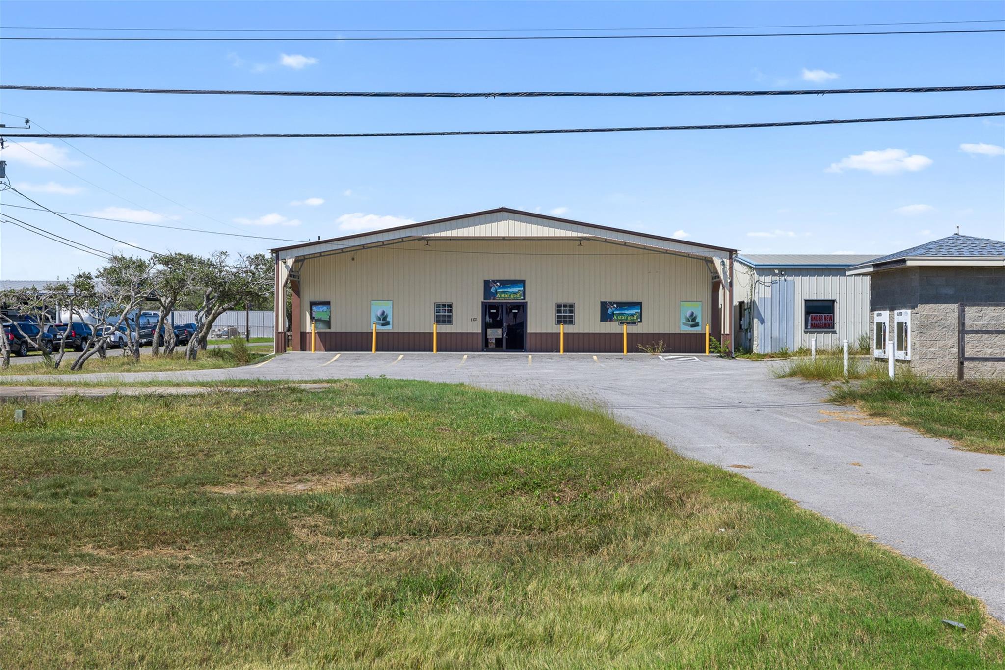 102 Bishop RD