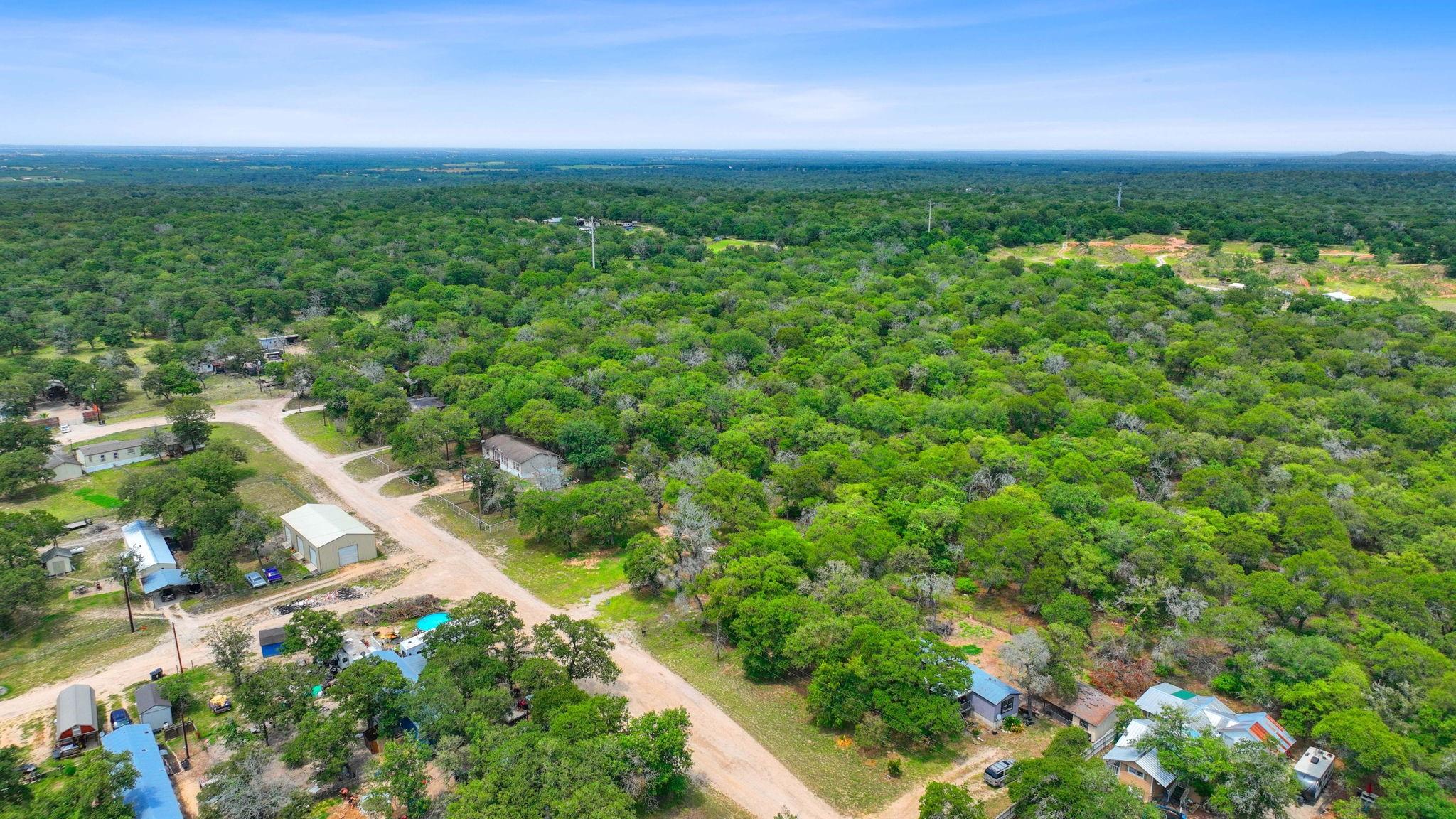 130 Leaning Oaks CIR