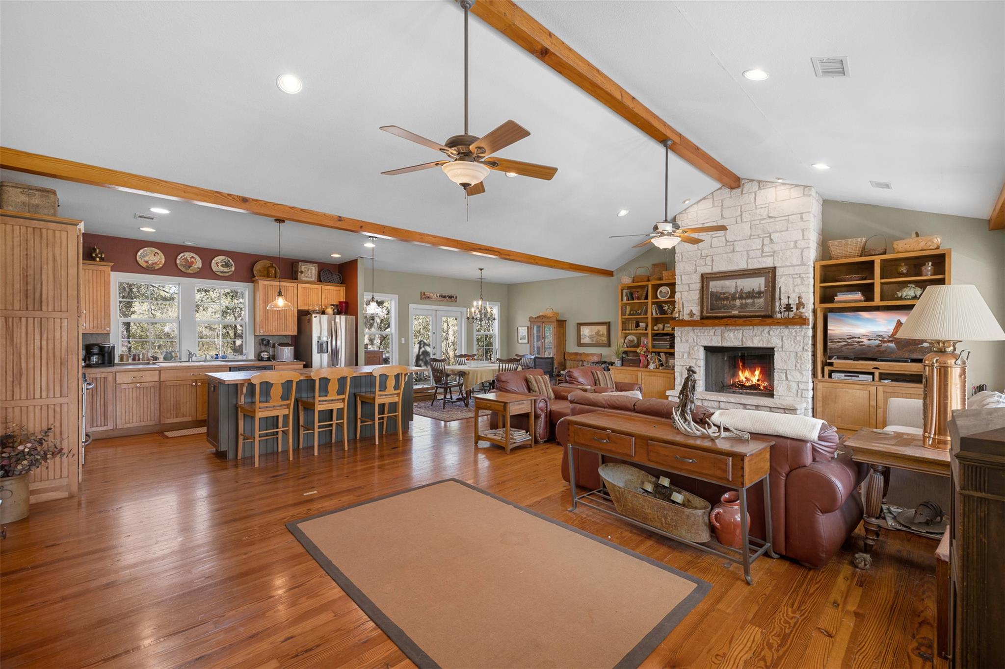 11915 FM 86, Lockhart