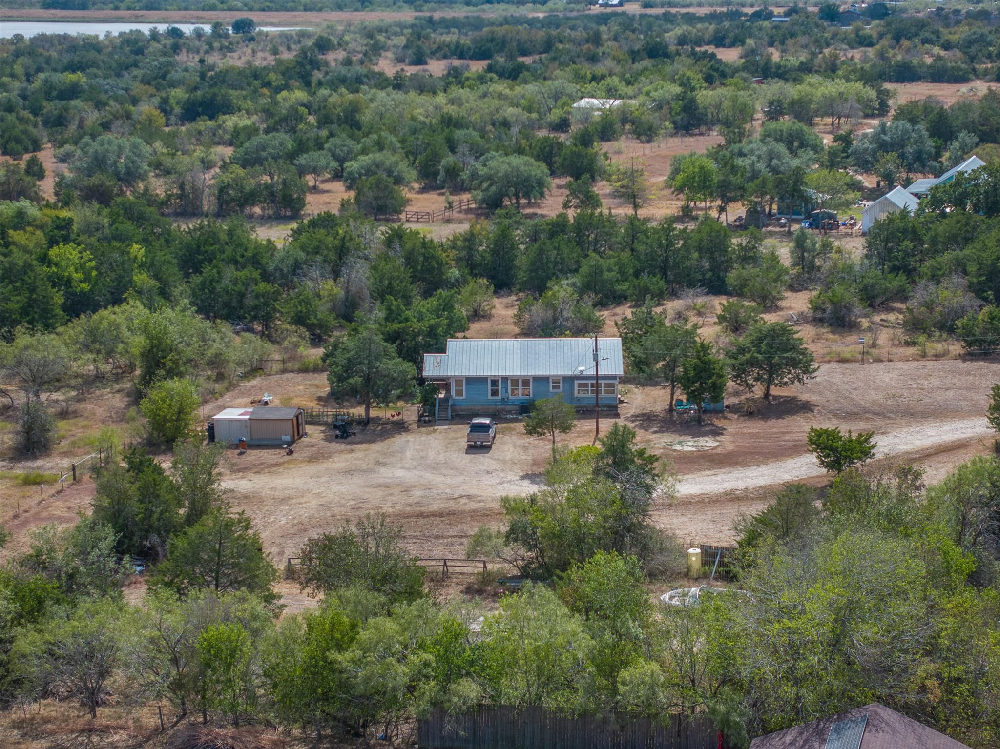 11915 FM 86, Lockhart