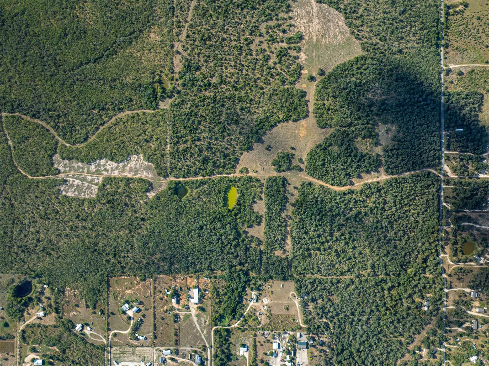 399 Seals Creek RD