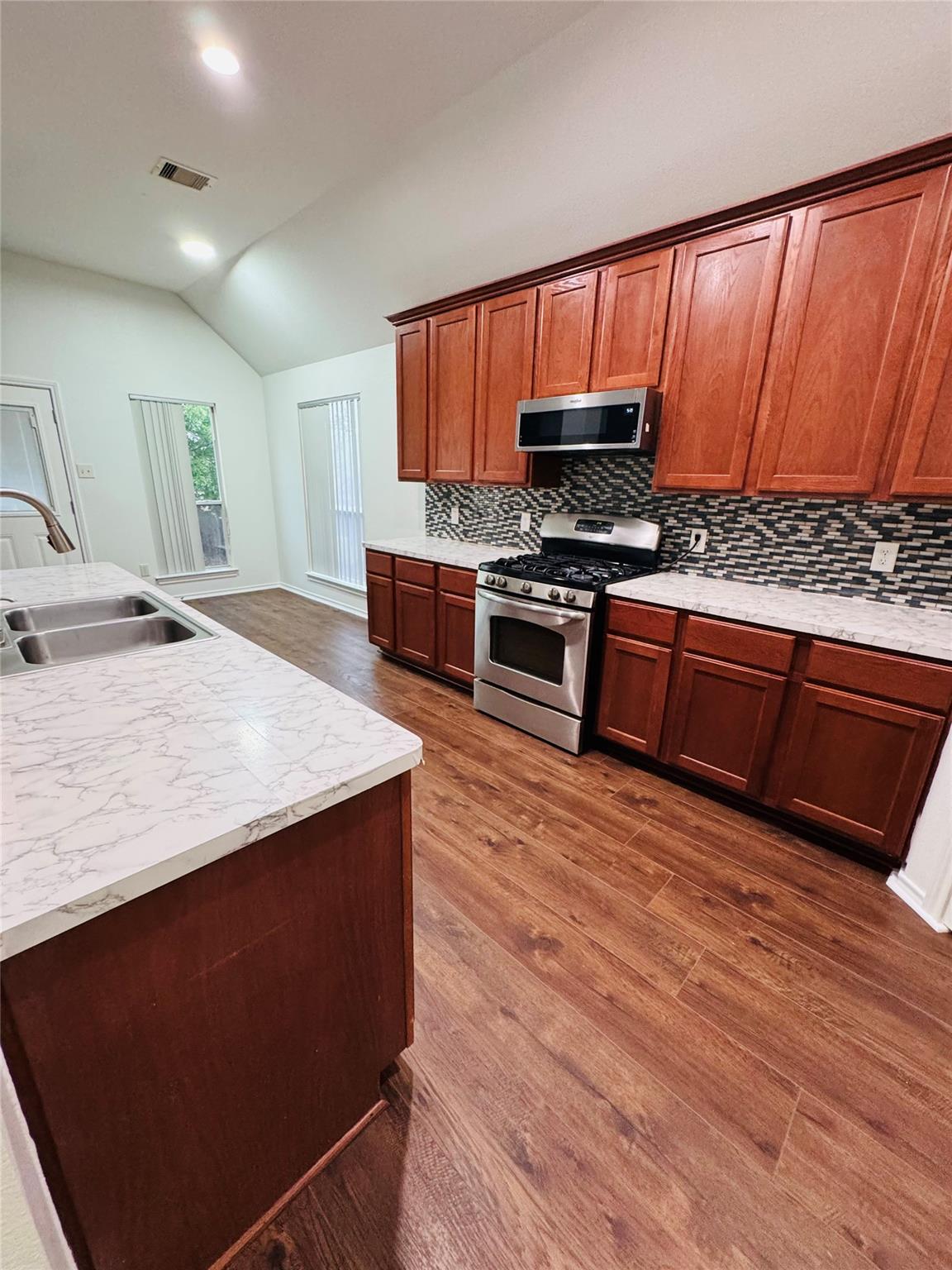 1303 Four Seasons Farm DR