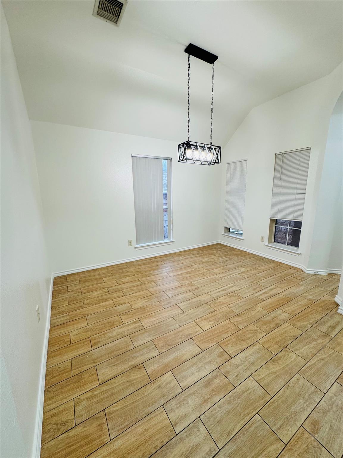 1303 Four Seasons Farm DR