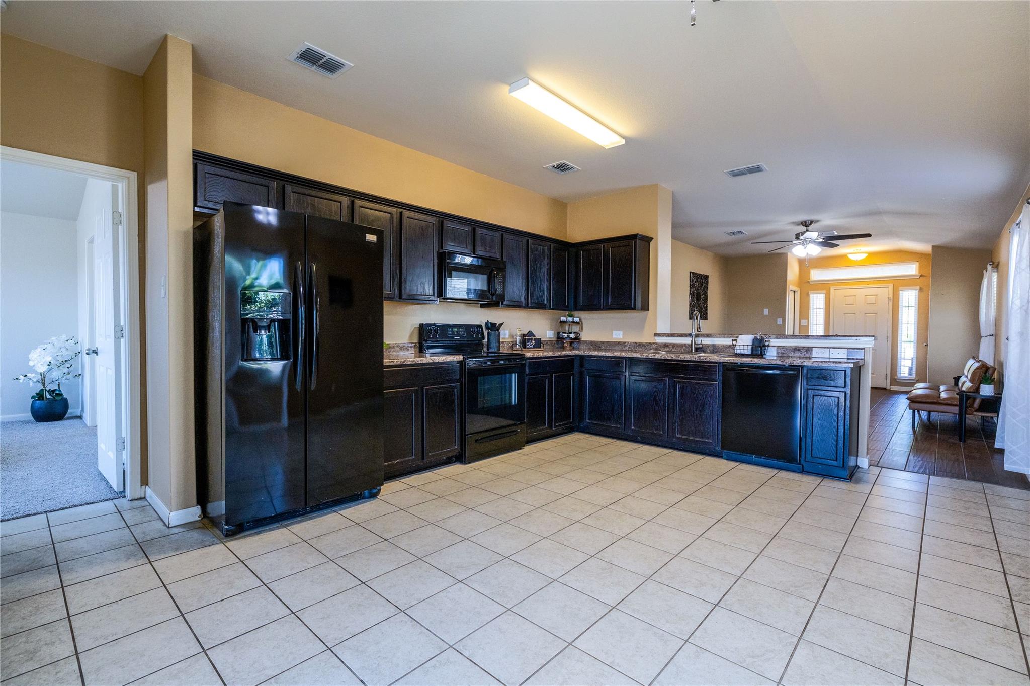 1514 Wedgewood CV, Lockhart