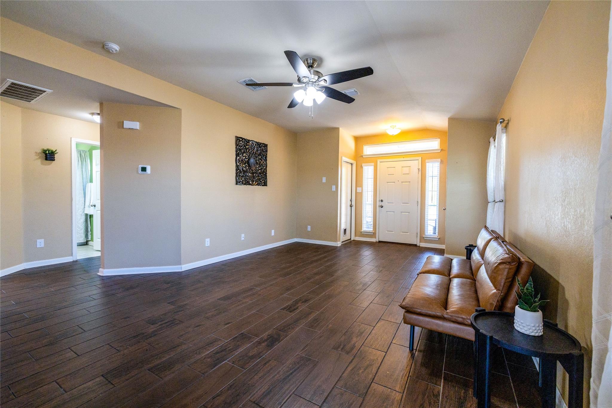 1514 Wedgewood CV, Lockhart
