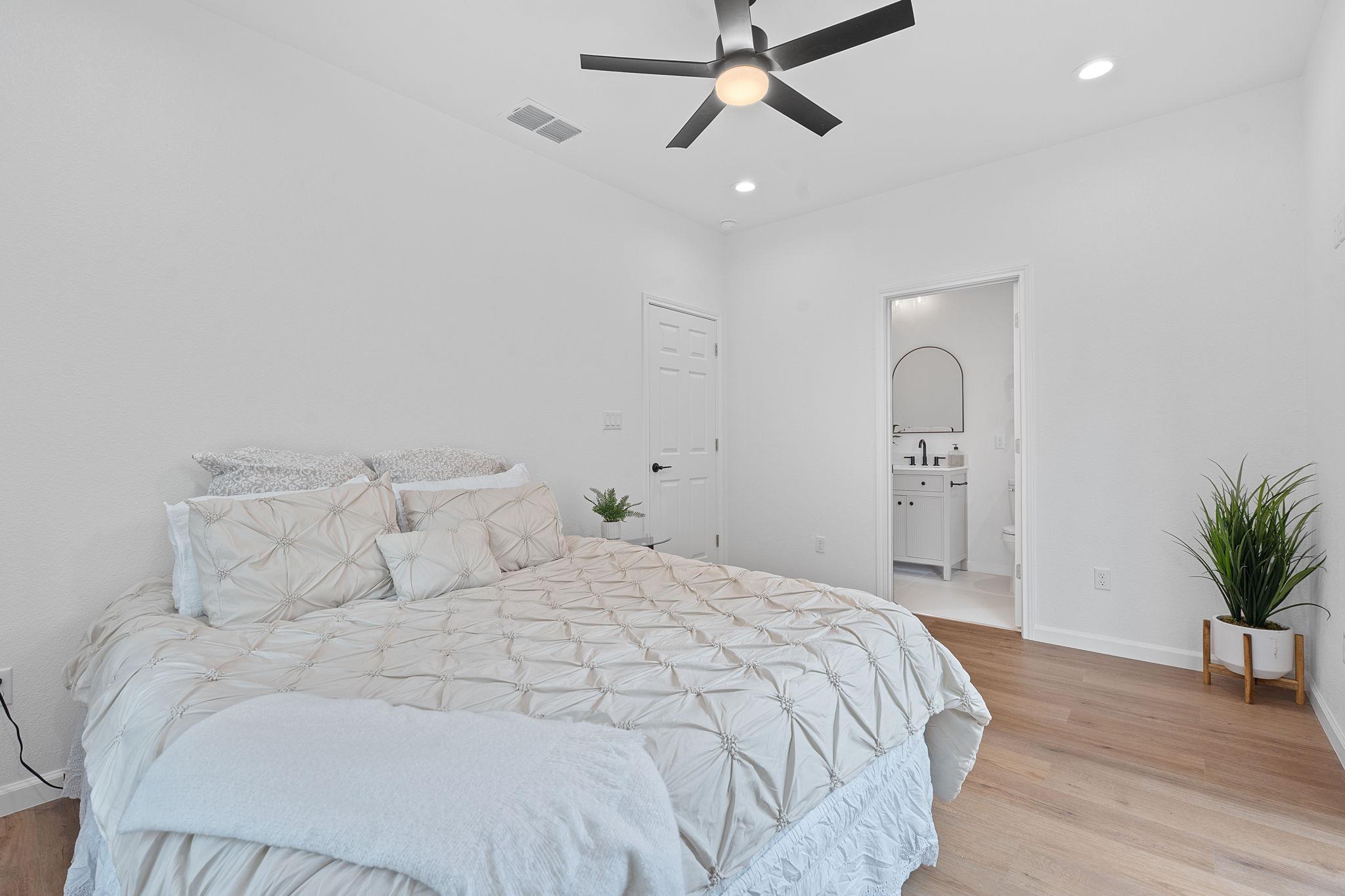 738 Chihuahua ST